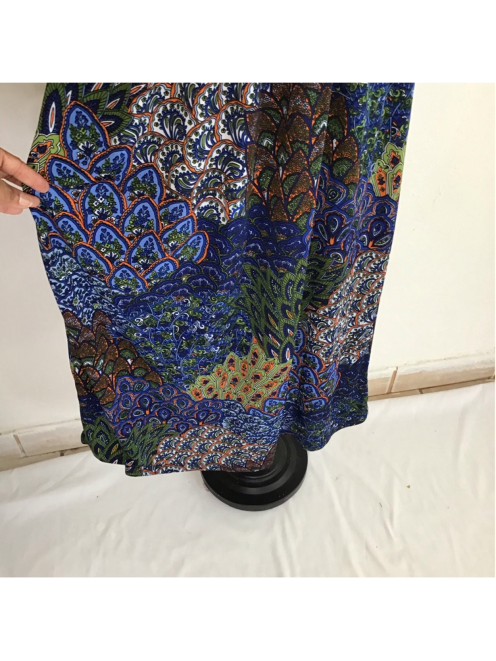5th & love Women Elegant Blue Green Peacock Paisley Maxi Dress no size tag - Picture 7 of 12